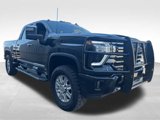 Used 2024 Chevrolet Silverado 2500 High Country w/ Technology Package image 3