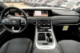 New 2025 Nissan Armada SL image 5