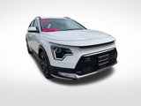 Certified 2024 Kia Niro EX Touring image 3