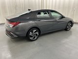 Used 2025 Hyundai Elantra Sport image 4