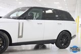 Used 2023 Land Rover Range Rover SE image 3