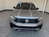 Certified 2024 Volkswagen Tiguan SE R-Line image 6