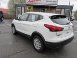 Used 2018 Nissan Rogue Sport S image 6
