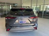 New 2025 Toyota Highlander Platinum image 5