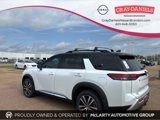 New 2025 Nissan Pathfinder Platinum image 2