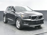 Used 2022 Volvo XC40 T4 Momentum image 2