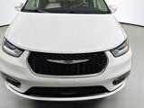 Used 2021 Chrysler Pacifica Touring-L image 2