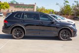 Used 2022 Volkswagen Tiguan SE R-Line image 4