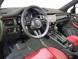 New 2026 Porsche Macan image 4