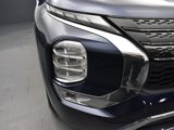 Used 2023 Mitsubishi Outlander SE image 5