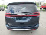 New 2025 Chrysler Pacifica Select image 4