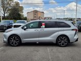New 2025 Toyota Sienna Platinum image 4
