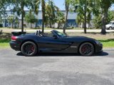 Used 2004 Dodge Viper SRT-10 image 3