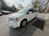Used 2016 Chrysler Town & Country Touring w/ Driver Convenience Group image 5