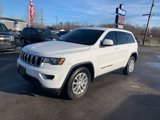 Used 2021 Jeep Grand Cherokee Laredo image 3