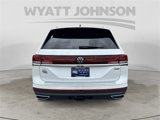 New 2025 Volkswagen Atlas SEL image 4