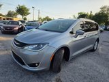 Used 2019 Chrysler Pacifica Touring-L image 3
