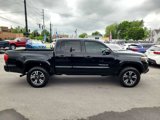 Used 2018 Toyota Tacoma TRD Sport image 6
