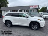 Used 2017 Toyota Highlander XLE image 2