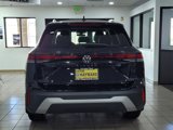 New 2025 Volkswagen Tiguan SE image 2