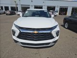Used 2024 Chevrolet Blazer LT image 2