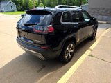 Used 2019 Jeep Cherokee Limited w/ Technology Group image 3