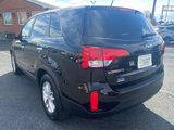 Used 2015 Kia Sorento LX image 3