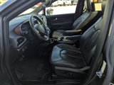 Used 2020 Chrysler Pacifica Limited image 2
