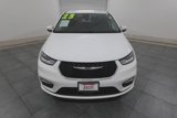 Used 2023 Chrysler Pacifica Touring-L image 3