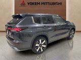 New 2025 Mitsubishi Outlander SE image 5