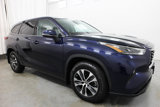 Used 2022 Toyota Highlander XLE image 2
