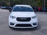 New 2026 Chrysler Pacifica Select image 2