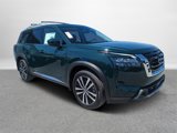 New 2025 Nissan Pathfinder Platinum image 2