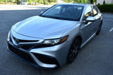Used 2021 Toyota Camry SE image 2