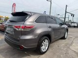 Used 2016 Toyota Highlander LE image 6