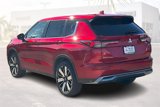 New 2025 Mitsubishi Outlander SE image 3