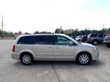 Used 2014 Chrysler Town & Country Touring image 5