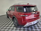New 2025 Nissan Pathfinder Platinum image 6