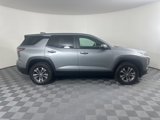 New 2026 Chevrolet Equinox LT image 2