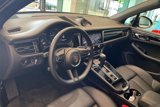 Certified 2025 Porsche Macan image 4