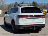 Used 2024 Volkswagen Atlas SE w/ Panoramic Sunroof Package image 3