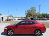 Used 2025 Hyundai Elantra SEL image 2