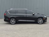Used 2020 Chrysler Pacifica Limited w/ Tire & Wheel Group image 2