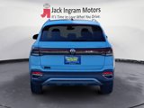 New 2025 Volkswagen Taos SE image 4
