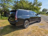 Used 2020 Cadillac Escalade ESV Premium Luxury w/ Escalade Sport Edition image 5