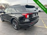 Used 2025 Ford Explorer ST image 3