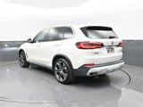 Used 2023 BMW X5 xDrive40i w/ Premium Package image 3