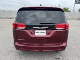 Used 2022 Chrysler Voyager LX image 5