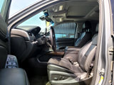 Used 2018 Chevrolet Suburban LT w/ LT Signature Package image 4