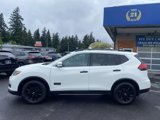 Used 2017 Nissan Rogue SV image 2